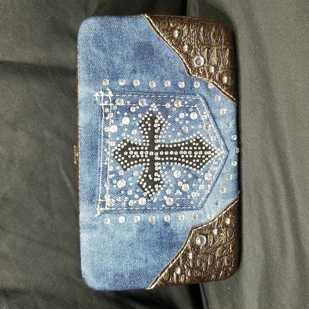 Cross Clip Snap Wallet denims  unknown brand.